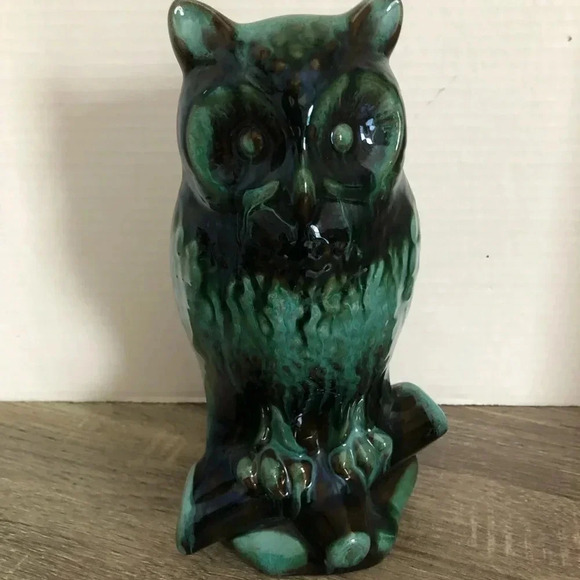Vintage Blue  Mountain Pottery Owl - Picture 1 of 12
